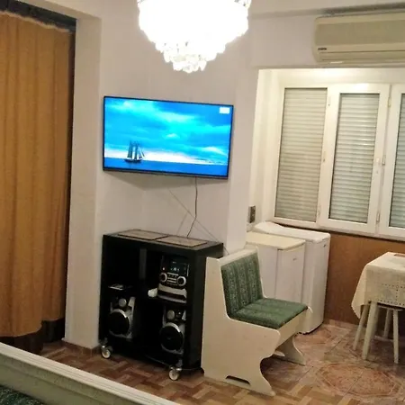 罗姆普罗莫普拉斯公寓 布加勒斯特